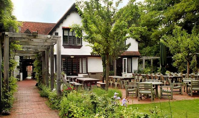 The Olde Bell, BW Signature Collection Exterior