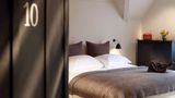 <b>The Olde Bell, BW Signature Collection Room</b>. Images powered by <a href="https://iceportal.shijigroup.com/" title="IcePortal" target="_blank">IcePortal</a>.