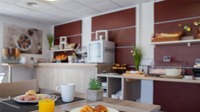 <b>Comfort Aparthotel Cannes Mandelieu Restaurant</b>. Images powered by <a href="https://iceportal.shijigroup.com/" title="IcePortal" target="_blank">IcePortal</a>.