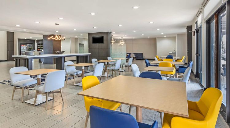 Comfort Inn & Suites Las Colinas DFW Restaurant