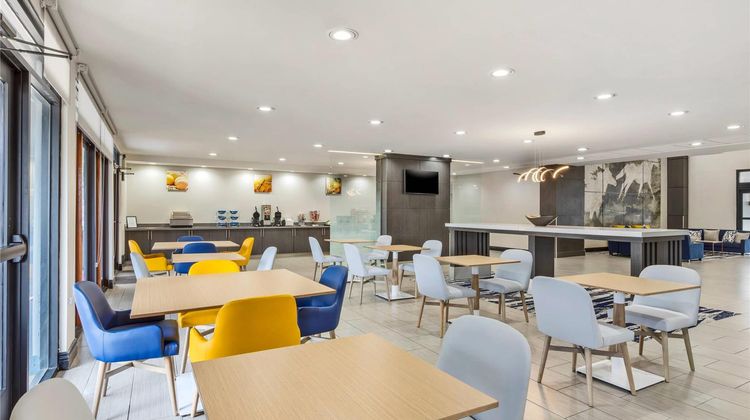 Comfort Inn & Suites Las Colinas DFW Restaurant