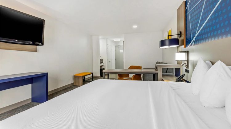 Comfort Inn & Suites Las Colinas DFW Room