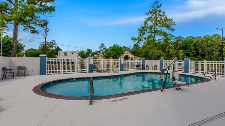 Comfort Inn Conroe Pool