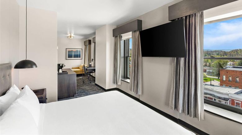<b>Tygart Hotel, Ascend Hotel Collection Suite</b>. Images powered by <a href="https://iceportal.shijigroup.com/" title="IcePortal" target="_blank">IcePortal</a>.
