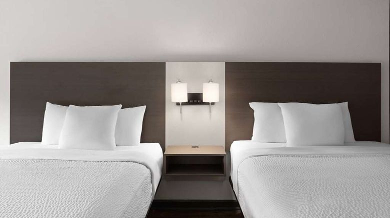 <b>Ramada by Wyndham Bainbridge Room</b>. Images powered by <a href="https://iceportal.shijigroup.com/" title="IcePortal" target="_blank">IcePortal</a>.