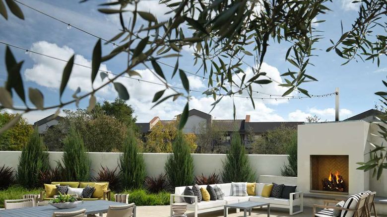 <b>The Knoll Hotel, Tapestry by Hilton Exterior</b>. Images powered by <a href="https://iceportal.shijigroup.com/" title="IcePortal" target="_blank">IcePortal</a>.