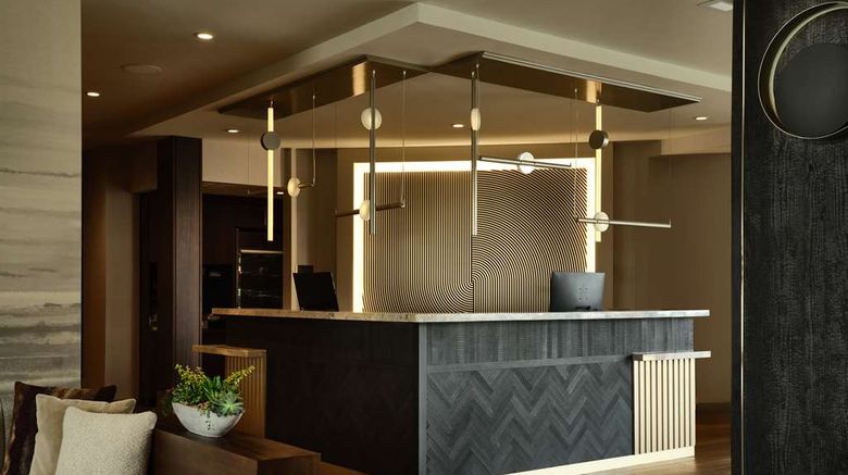 <b>The Knoll Hotel, Tapestry by Hilton Lobby</b>. Images powered by <a href="https://iceportal.shijigroup.com/" title="IcePortal" target="_blank">IcePortal</a>.