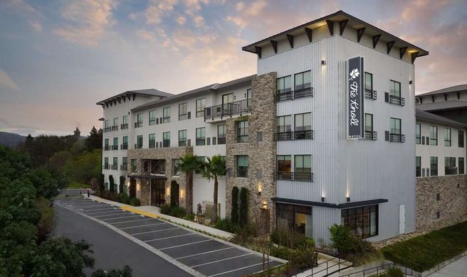 The Knoll Hotel, Tapestry by Hilton Exterior