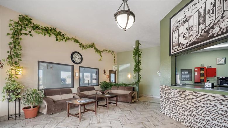 <b>SureStay by Best Western Walla Walla Lobby</b>. Images powered by <a href="https://iceportal.shijigroup.com/" title="IcePortal" target="_blank">IcePortal</a>.