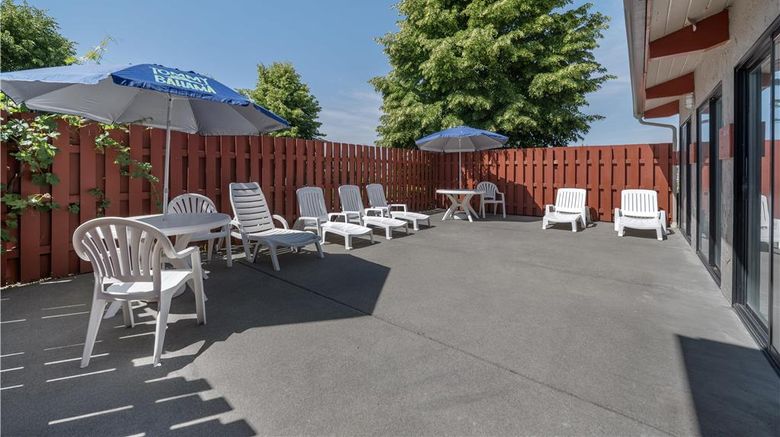 <b>SureStay by Best Western Walla Walla Other</b>. Images powered by <a href="https://iceportal.shijigroup.com/" title="IcePortal" target="_blank">IcePortal</a>.