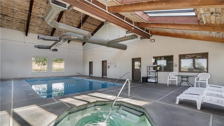 <b>SureStay by Best Western Walla Walla Pool</b>. Images powered by <a href="https://iceportal.shijigroup.com/" title="IcePortal" target="_blank">IcePortal</a>.