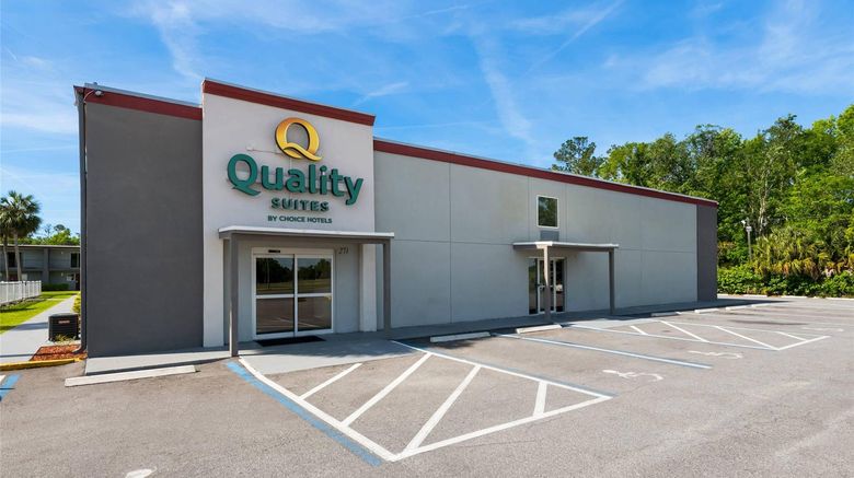 <b>Quality Suites Wildwood-The Villages Exterior</b>. Images powered by <a href="https://iceportal.shijigroup.com/" title="IcePortal" target="_blank">IcePortal</a>.