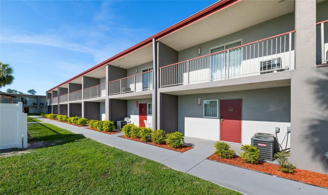 Quality Suites Wildwood-The Villages Exterior