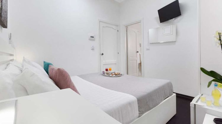 Herculaneum Hotel Room