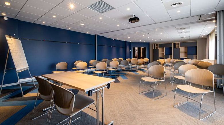 <b>Clarion Aparthotel Toulouse Blagnac Airp Meeting</b>. Images powered by <a href="https://iceportal.shijigroup.com/" title="IcePortal" target="_blank">IcePortal</a>.