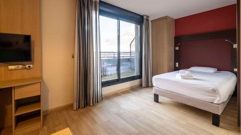 <b>Clarion Aparthotel Toulouse Blagnac Airp Room</b>. Images powered by <a href="https://iceportal.shijigroup.com/" title="IcePortal" target="_blank">IcePortal</a>.