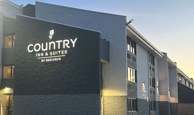 Country Inn & Suites by Radisson, Dunbar Exterior