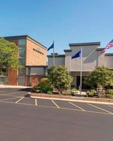 Sonesta Hotel Grand Rapids Airport