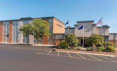 Sonesta Hotel Grand Rapids Airport