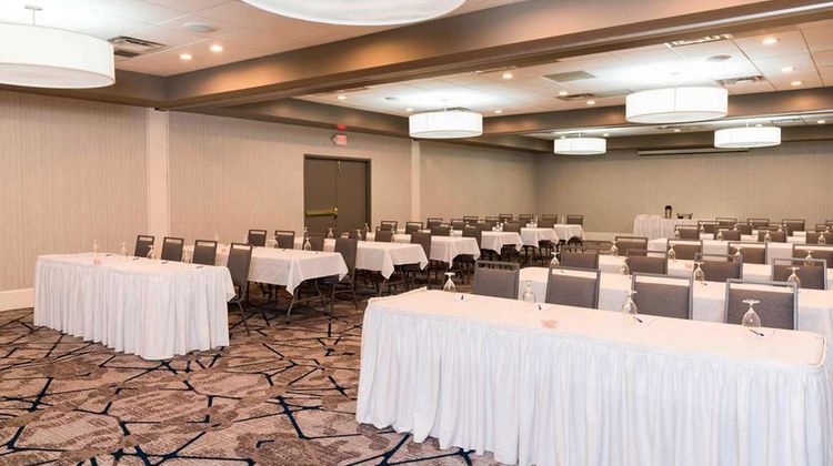 The Center Hotel Grand Rapids Airport Meeting