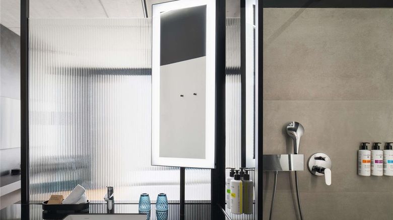 <b>Pullman Zagreb Room</b>. Images powered by <a href="https://iceportal.shijigroup.com/" title="IcePortal" target="_blank">IcePortal</a>.