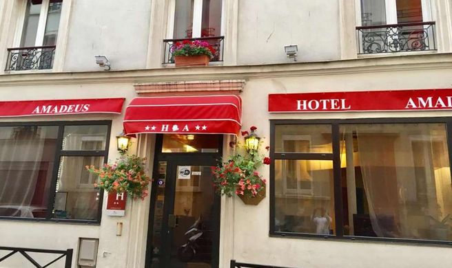 Hotel Amadeus Exterior
