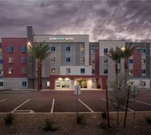 Everhome Suites Phoenix Fashion Center Exterior