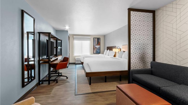 <b>Everhome Suites Phoenix Fashion Center Room</b>. Images powered by <a href="https://iceportal.shijigroup.com/" title="IcePortal" target="_blank">IcePortal</a>.