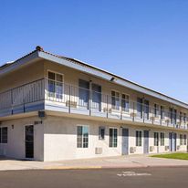 Days Inn by Wyndham Bakersfield