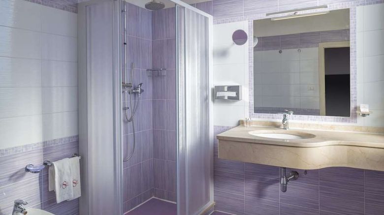 <b>Settentrionale Esplanade - Mon Room</b>. Images powered by <a href="https://iceportal.shijigroup.com/" title="IcePortal" target="_blank">IcePortal</a>.