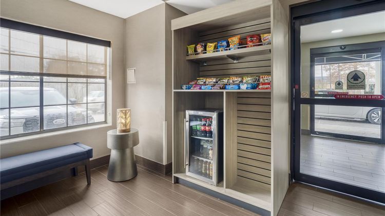 Best Western Kenner Other