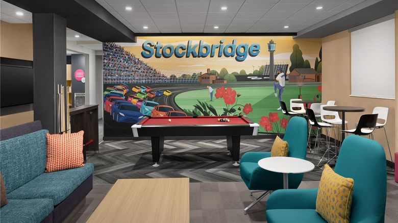 <b>Tru Stockbridge Lobby</b>. Images powered by <a href="https://iceportal.shijigroup.com/" title="IcePortal" target="_blank">IcePortal</a>.