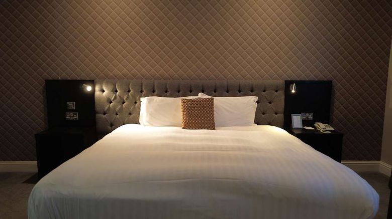 <b>Midleton Park Hotel & Spa Room</b>. Images powered by <a href="https://iceportal.shijigroup.com/" title="IcePortal" target="_blank">IcePortal</a>.