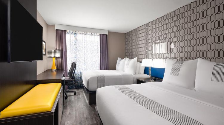 GLo Best Western Bronx NYC Room