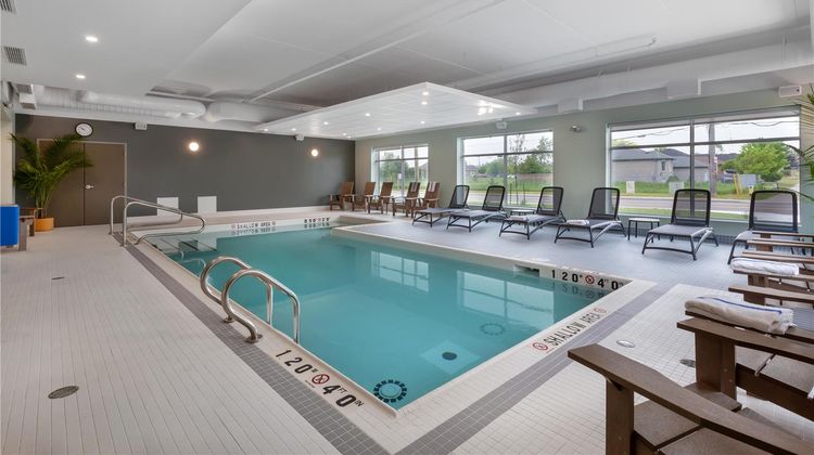 Best Western Plus Kawartha Lakes Hotel & Pool