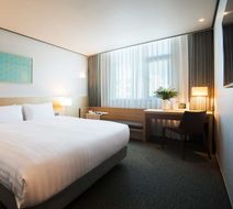 Orakai Cheonggyesan Hotel Room