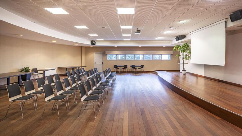 <b>Best Western Cote des Sables Meeting</b>. Images powered by <a href="https://iceportal.shijigroup.com/" title="IcePortal" target="_blank">IcePortal</a>.