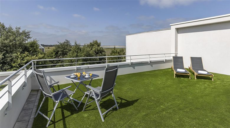 <b>Best Western Cote des Sables Suite</b>. Images powered by <a href="https://iceportal.shijigroup.com/" title="IcePortal" target="_blank">IcePortal</a>.