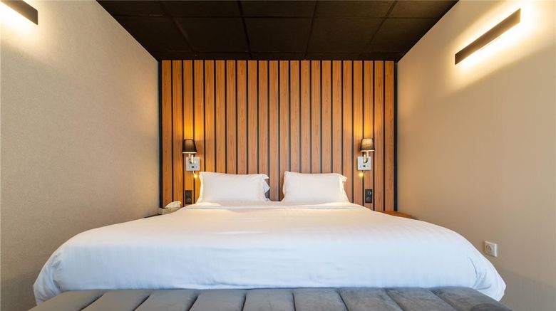 <b>Best Western Cote des Sables Suite</b>. Images powered by <a href="https://iceportal.shijigroup.com/" title="IcePortal" target="_blank">IcePortal</a>.