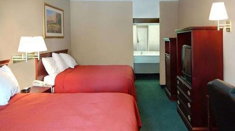 <b>Econo Lodge Inn & Suites Biloxi Room</b>. Images powered by <a href="https://iceportal.shijigroup.com/" title="IcePortal" target="_blank">IcePortal</a>.
