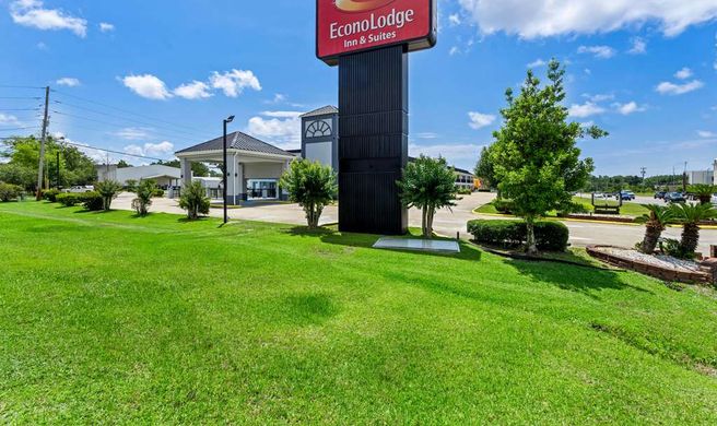 Econo Lodge Inn & Suites Biloxi Exterior