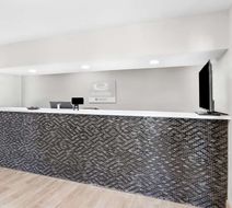 Econo Lodge Inn & Suites Biloxi Lobby