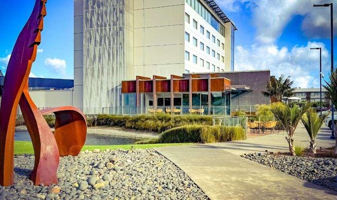 JetPark Hotel Auckland Airport Exterior