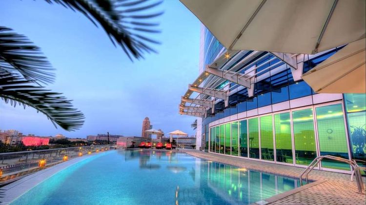 Tamani Marina Hotel & Hotel Apartments Pool