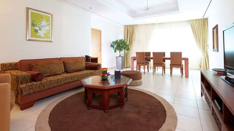 Tamani Marina Hotel & Hotel Apartments Suite