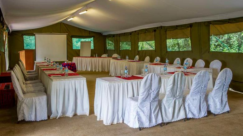 <b>Lake Manyara Serena Safari Lodge Meeting</b>. Images powered by <a href="https://iceportal.shijigroup.com/" title="IcePortal" target="_blank">IcePortal</a>.