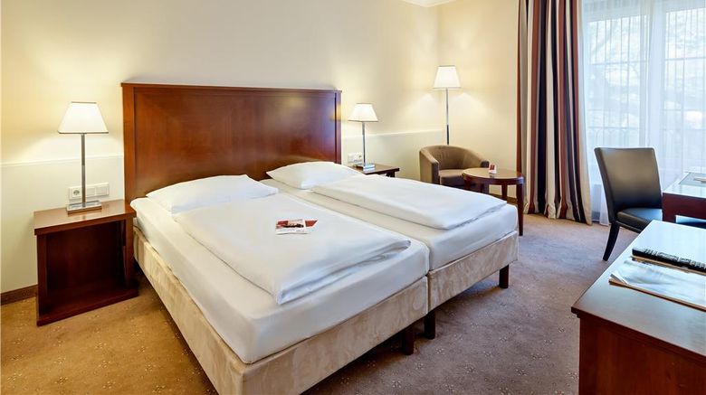 <b>Austria Trend Parkhotel Schoenbrunn Room</b>. Images powered by <a href="https://iceportal.shijigroup.com/" title="IcePortal" target="_blank">IcePortal</a>.