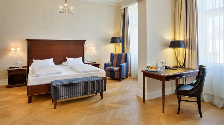 <b>Austria Trend Parkhotel Schoenbrunn Suite</b>. Images powered by <a href="https://iceportal.shijigroup.com/" title="IcePortal" target="_blank">IcePortal</a>.