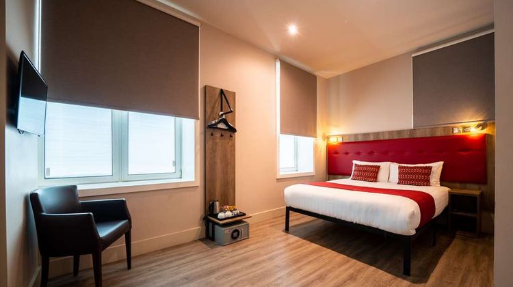 Euston Square Hotel Room