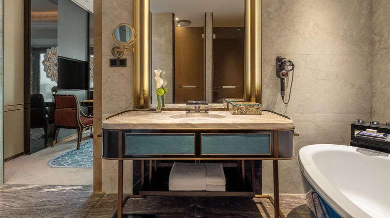 <b>Wanda Reign Chengdu Room</b>. Images powered by <a href="https://iceportal.shijigroup.com/" title="IcePortal" target="_blank">IcePortal</a>.